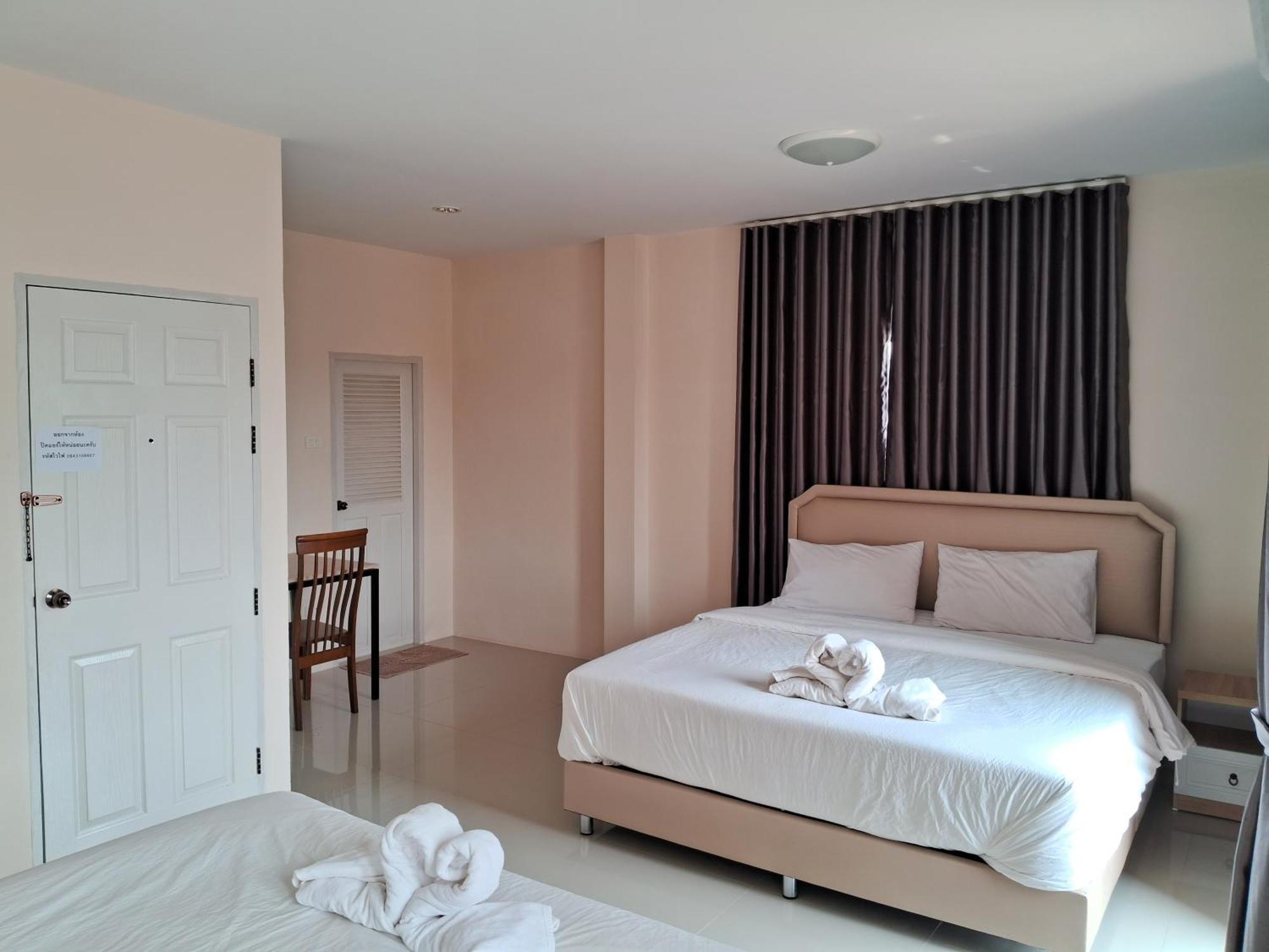 Hotel เคทู เกสเฮาส์ à Chonburi Extérieur photo