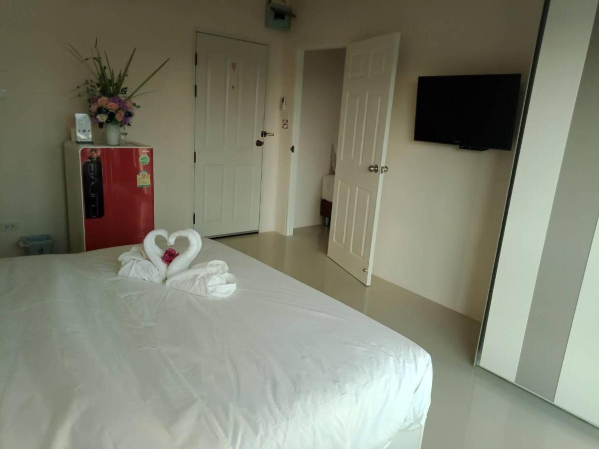 Hotel เคทู เกสเฮาส์ à Chonburi Extérieur photo